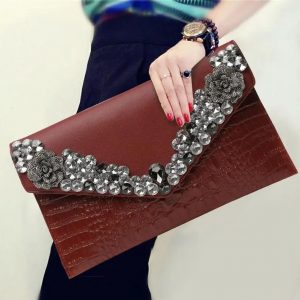 New Product Cowhide Handbag Red Black Envelope Bag Women's Banquet Dress Bag Inlaid with Diamond Shiny Handbag Matching Chain